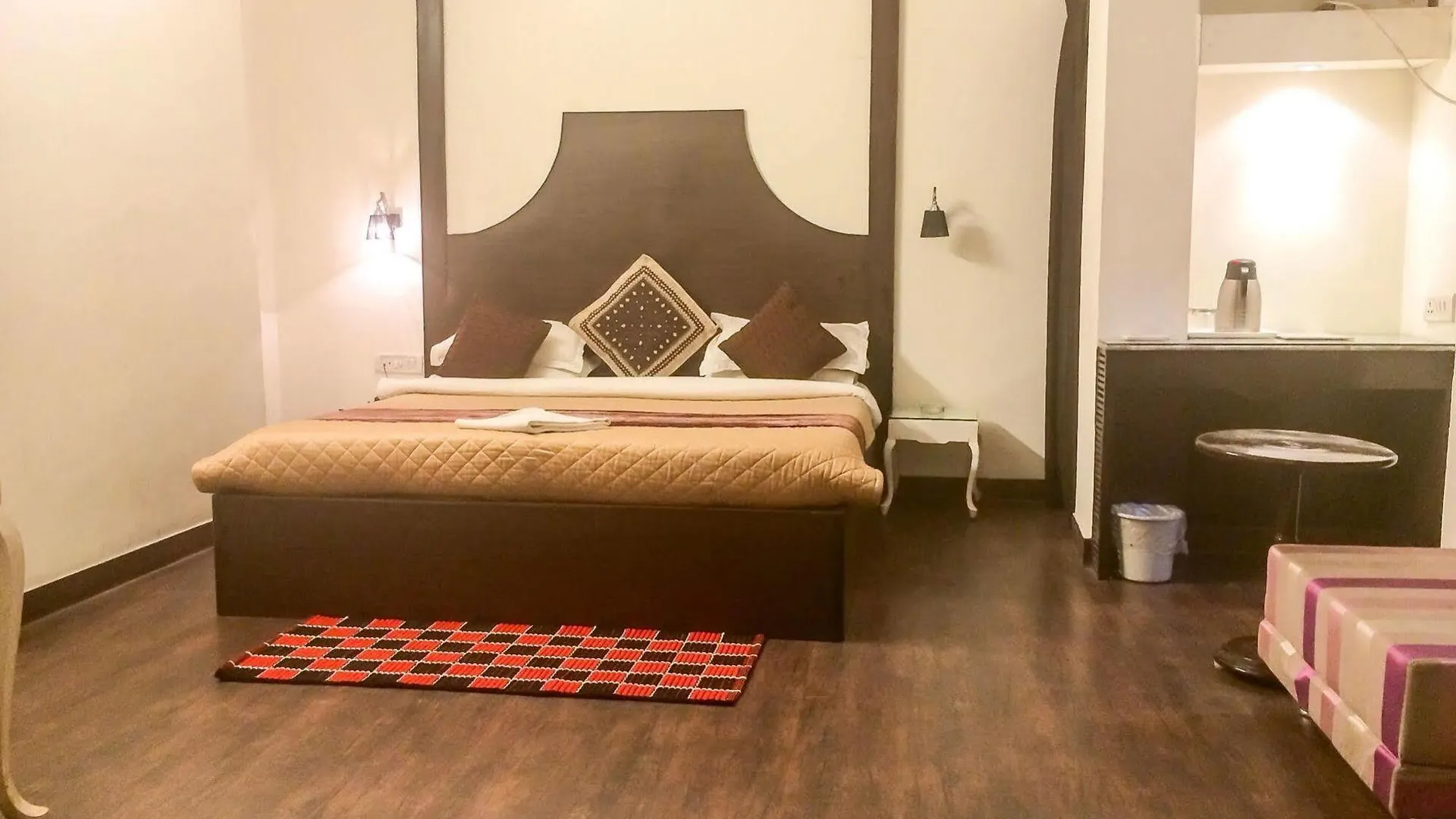 Itsy Hotels Banana Boutique Varanasi India