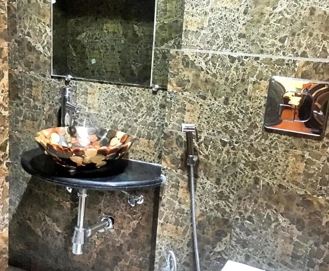 Itsy Hotels Banana Boutique Varanasi 3*,  India