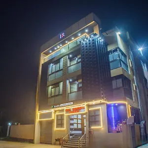 Treebo Saumendra Residency *** Varanasi