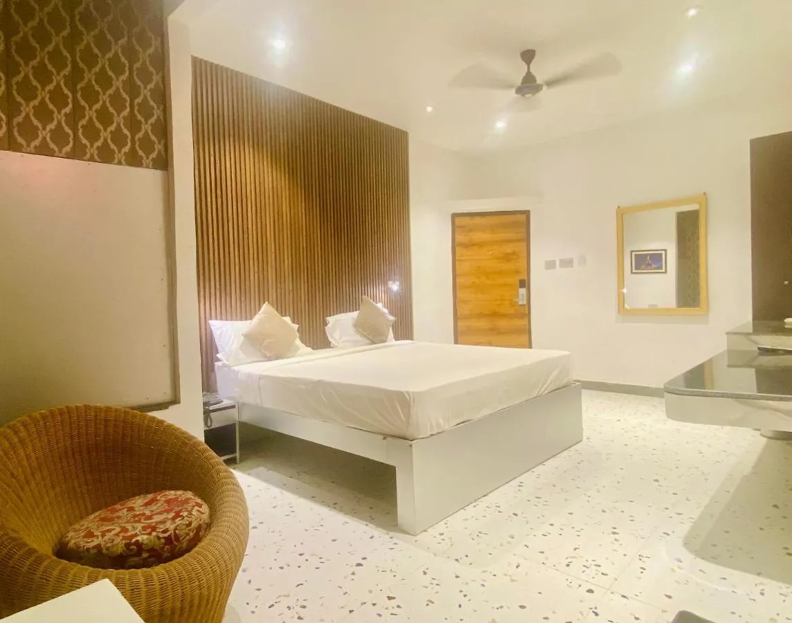 ***  Itsy Hotels Banana Boutique Varanasi India